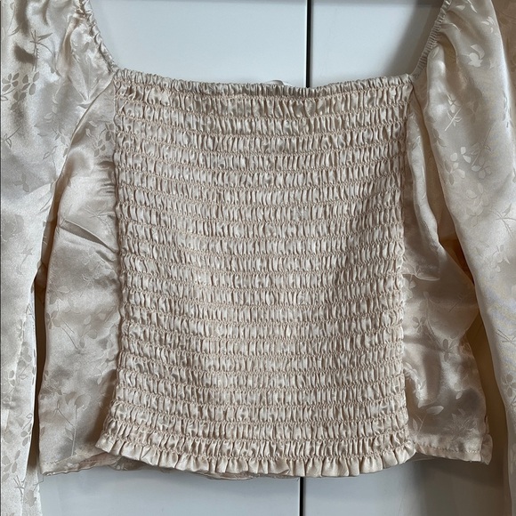 June & Hudson NWOT Cream Ruched Puff Criss Cross Closure Bohemian Blouse, Size L - Picture 8 of 12